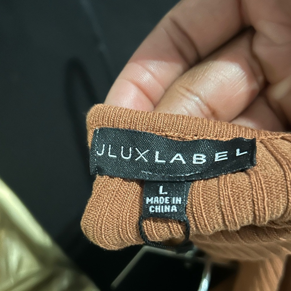 JLUXLABEL Ribbed Knit Top in Rust - Picture 4 of 7